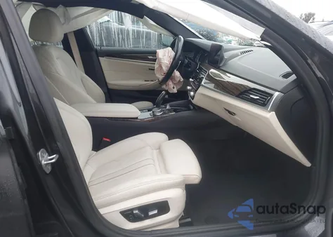 2019 BMW 540I z USA, uszkodzony, nr VIN WBAJE5C54KG919789